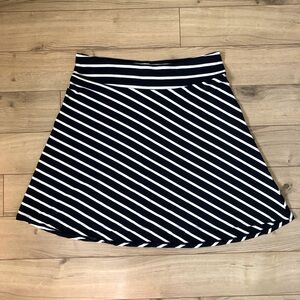 Women’s Columbia PFG Navy Blue and White Striped A-Line Skirt size M
